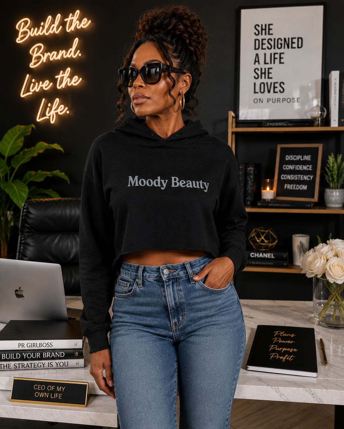 Moody Beauty Crop Hoodie